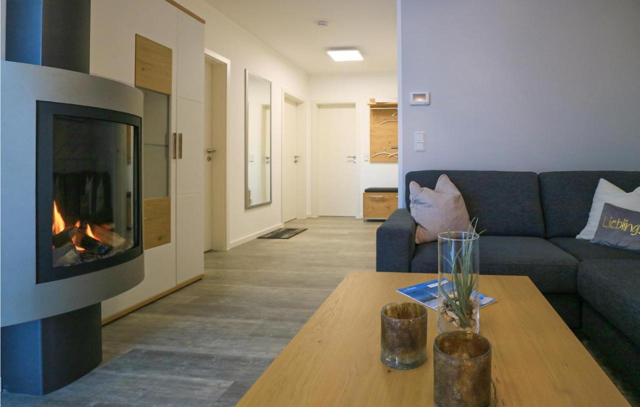 2 Bedroom Cozy Apartment In Рехлін Екстер'єр фото