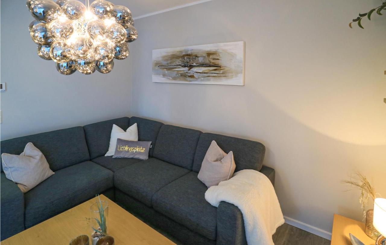 2 Bedroom Cozy Apartment In Рехлін Екстер'єр фото