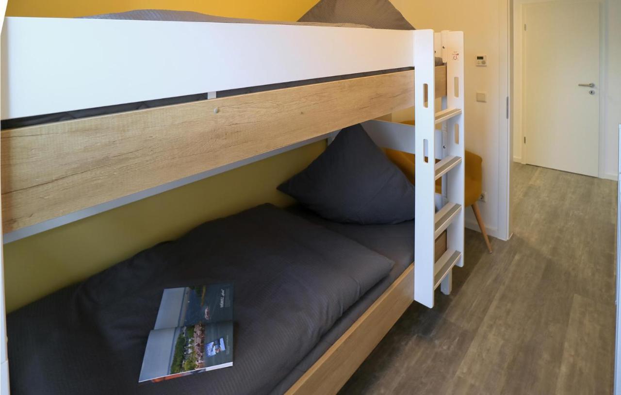2 Bedroom Cozy Apartment In Рехлін Екстер'єр фото